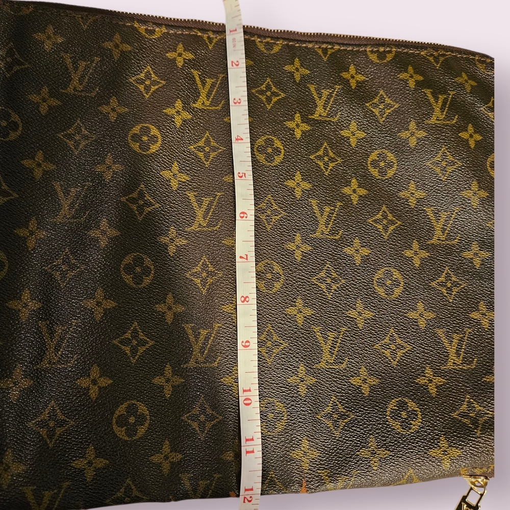 Louis Vuitton Monogram Poche - Picture 4 of 8